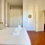 Appartamento Elegant Near The Center And Nature *