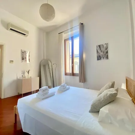 Elegant Near The Center And Nature Apartamento *